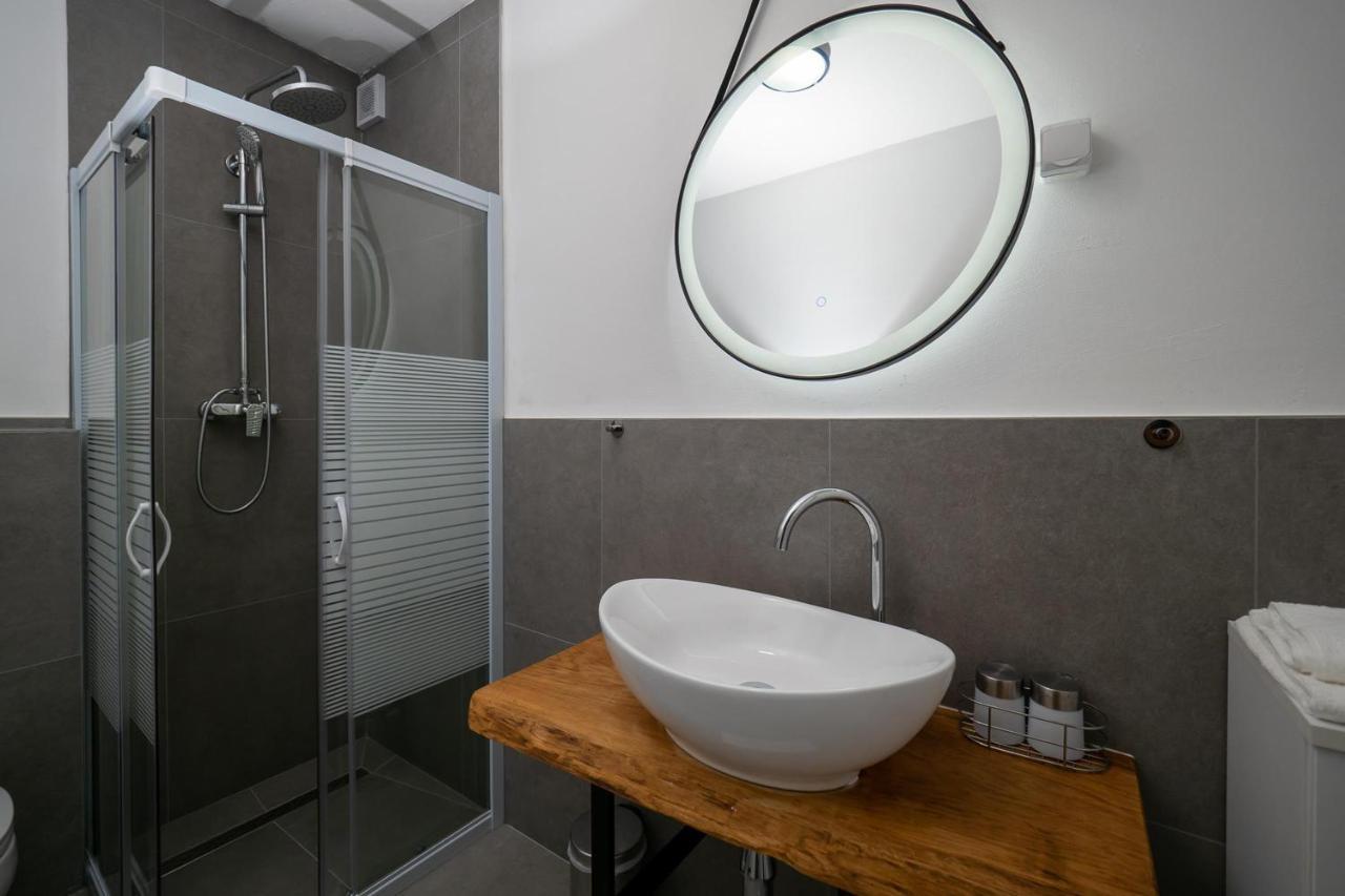 Apartments Domic Баньоле Екстер'єр фото