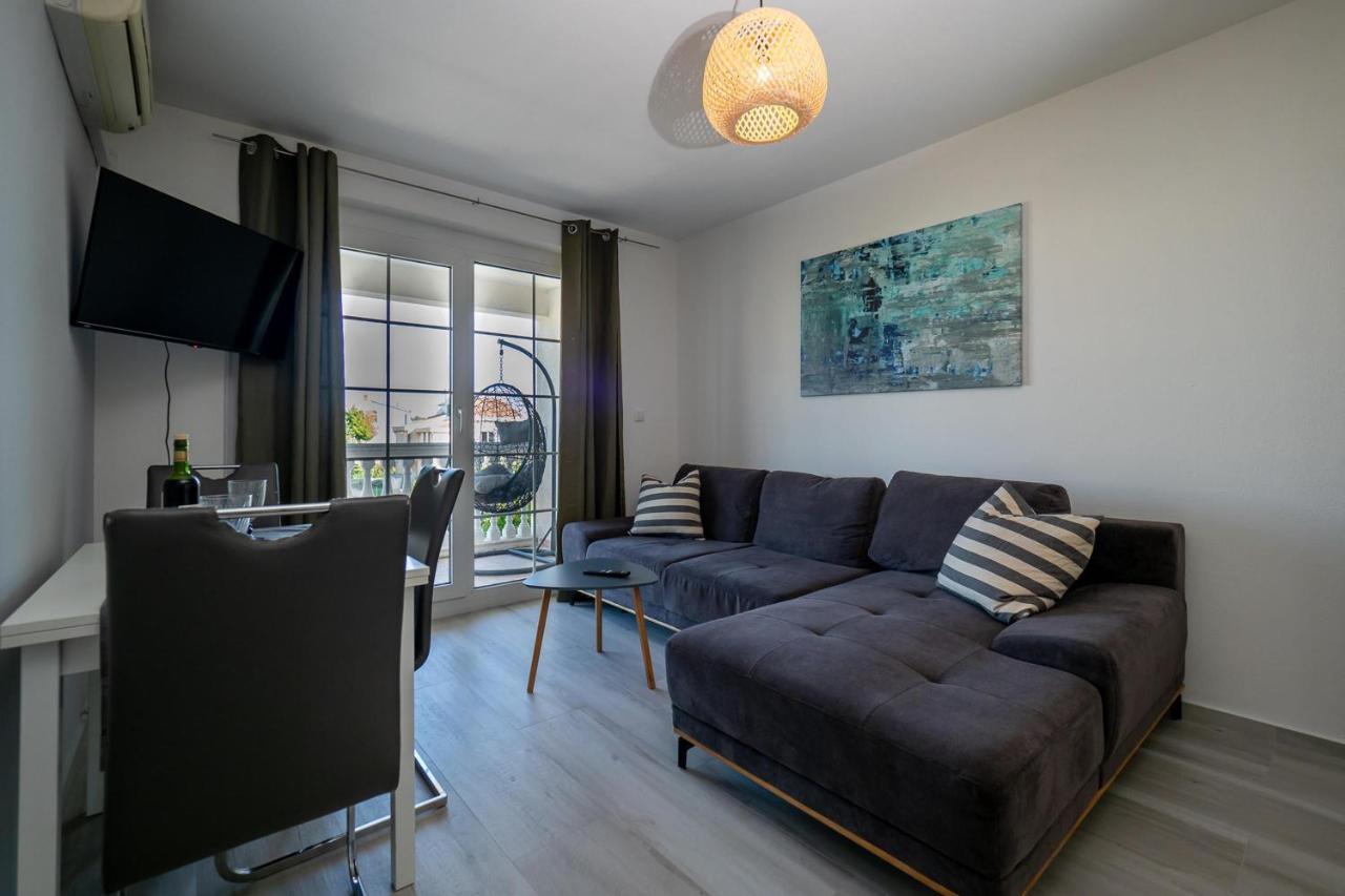 Apartments Domic Баньоле Екстер'єр фото