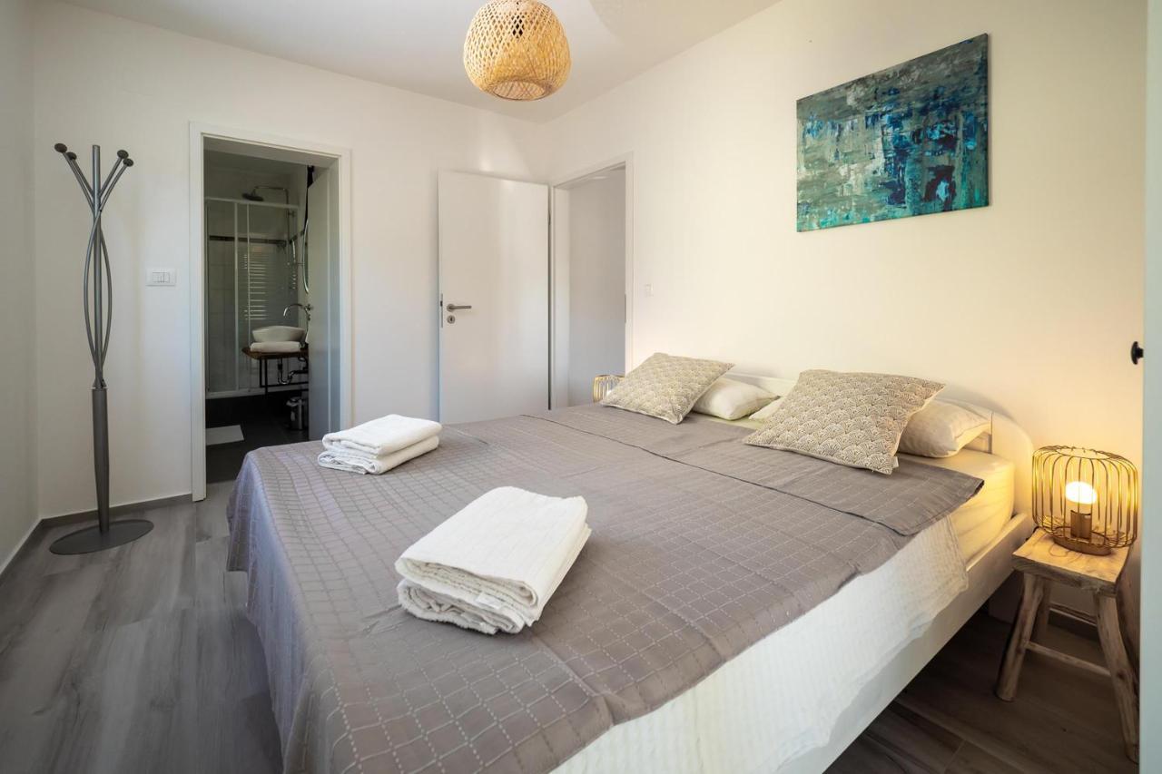 Apartments Domic Баньоле Екстер'єр фото