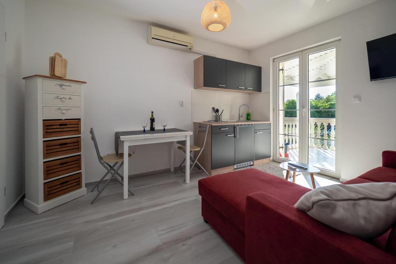 Apartments Domic Баньоле Екстер'єр фото
